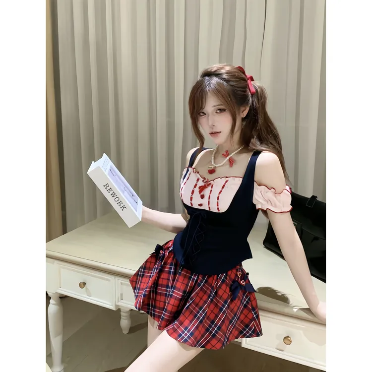 韩漫练习生 夏季新款纯欲温婉大方甜美风可爱约会设计感上衣半裙