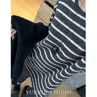 【YUUXIN】条纹时光~280克免毛绒 冬日系撞色条纹加绒长袖上衣T恤