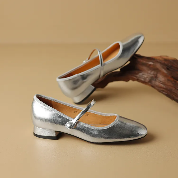 平底低跟浅口真皮单鞋女一字扣带玛丽珍女鞋方头柔软奶奶鞋春季