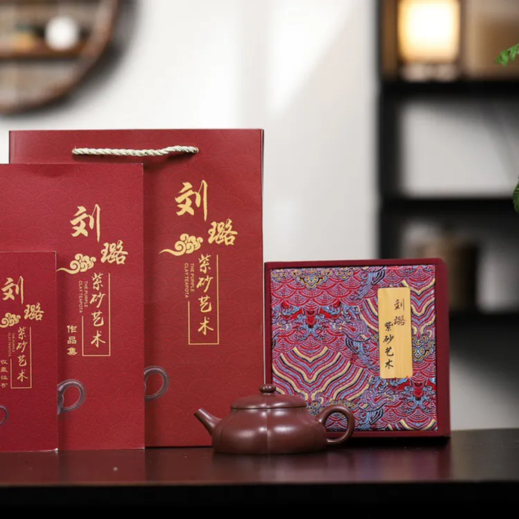 《筋纹静乐》 泥料：家藏原矿底槽清，160cc 作者：刘璐