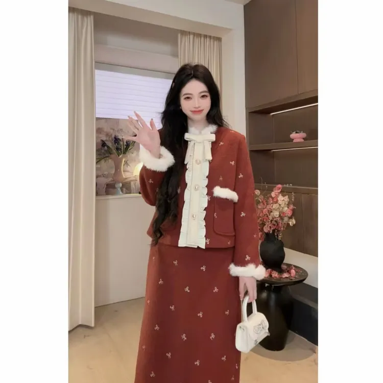 十一原创设计师【馥白手信】套装（羽 绒）刺绣毛呢拼接真毛千金显瘦