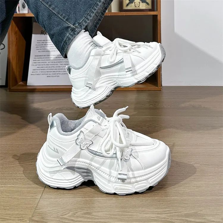 Warrior/回力系带冬季款新款复古加绒保暖棉鞋皮面女鞋休闲鞋爆款