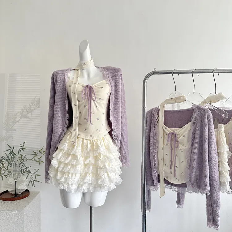 瑞茜·威瑟斯 芋泥奶团 早秋纯欲风碎花吊带上衣短裙开衫