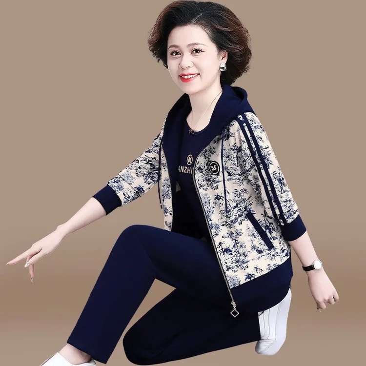 品牌运动套装女中年妈妈春装2025新款洋气时尚中老年春秋外套上衣