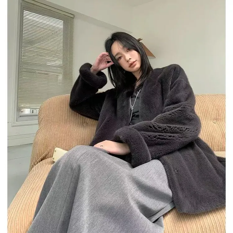 2025新款女装外套女水貂外套紫金短二小母貂 