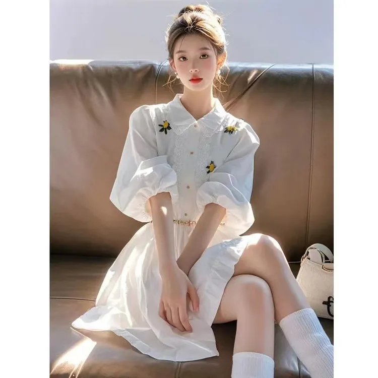 【bing】白色蕾丝边小黄花刺绣衬衫2025新款韩系温柔甜美减龄小裙子