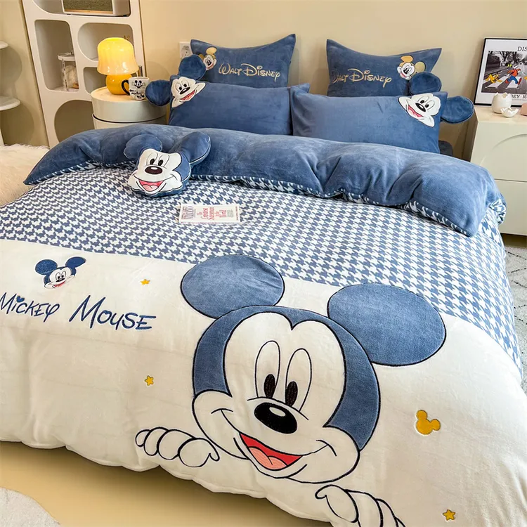 A类卡通牛奶绒四件套不掉毛防静电双面绒被套床单学生宿舍三件套