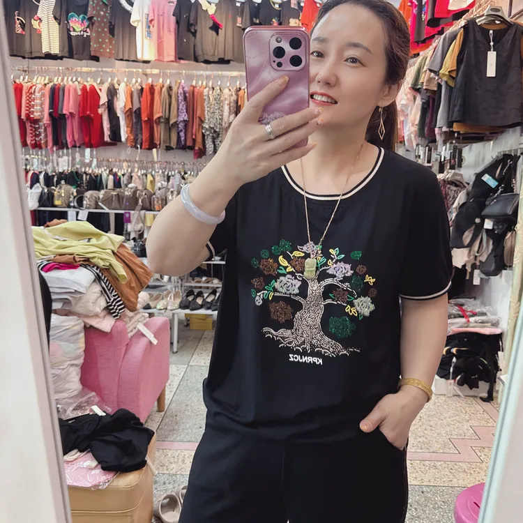 夏季女士时尚百搭短袖圆领休闲T恤