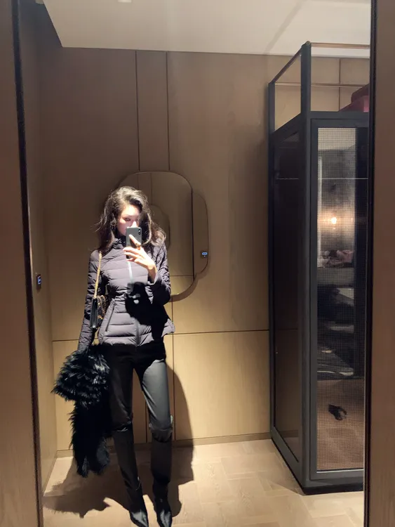 金南一女士短款立领鹅绒服外套