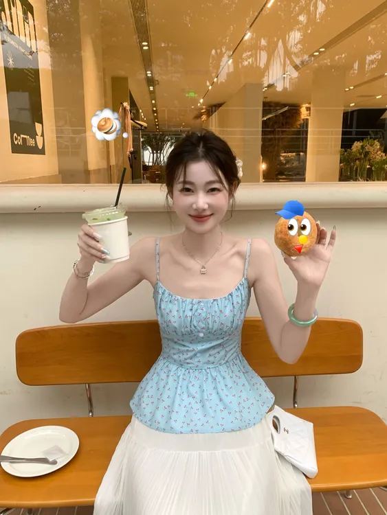 EIA一尧【夏日花蕾】韩系纯欲俏皮碎花吊带上衣显瘦气质欧若风通勤