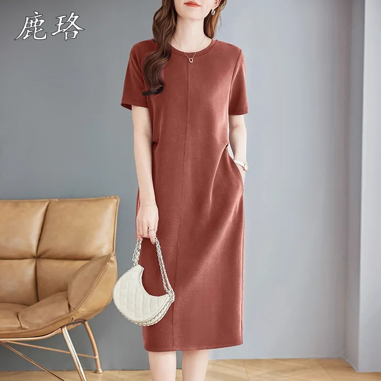 简约大方连衣裙2025年新款夏季今年流行爆款初夏穿搭直筒大码裙子