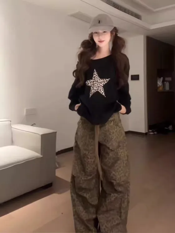 美式复古豹纹五角星斜肩卫衣女早秋季2025新款设计感小众长袖上衣