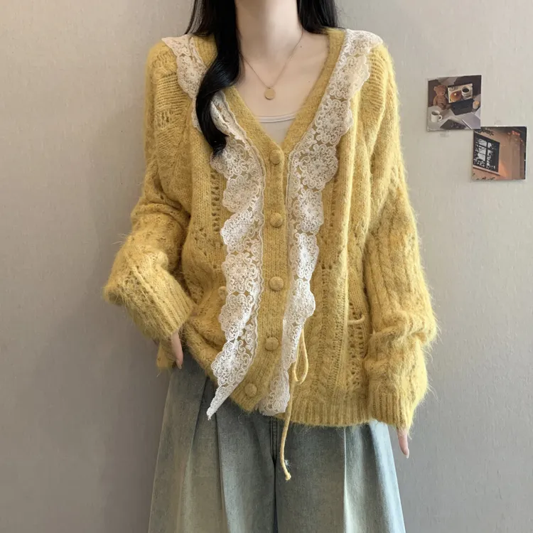 大码设计感荷叶边雷丝拼接V领长袖针织女秋冬季胖MM宽松遮肉毛衣