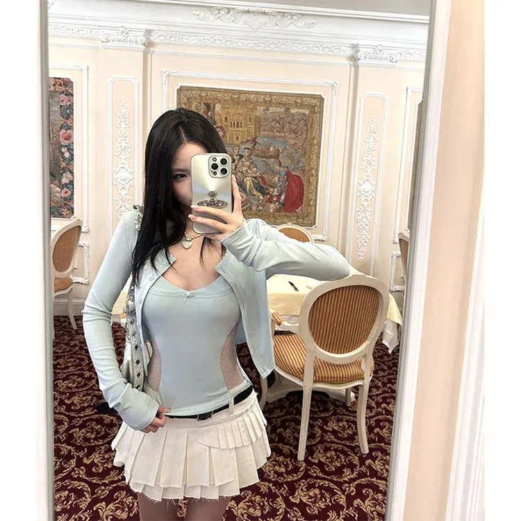 2025秋季新款假两件蕾丝吊带背心+修身开衫针织外套+高腰百褶短裙