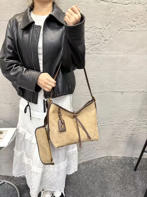 MONICA KIKI/莫妮卡奇奇麂皮绒大小号女士托特包斜跨包carryall
