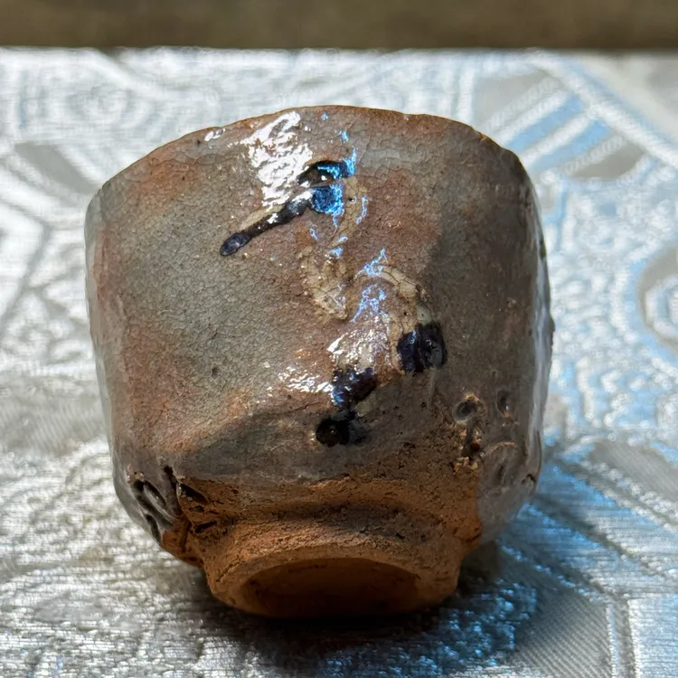 石爆绘鹤纹 手捏小杯·职人作·日本萩烧·柴烧·茶杯·酒杯·压手杯