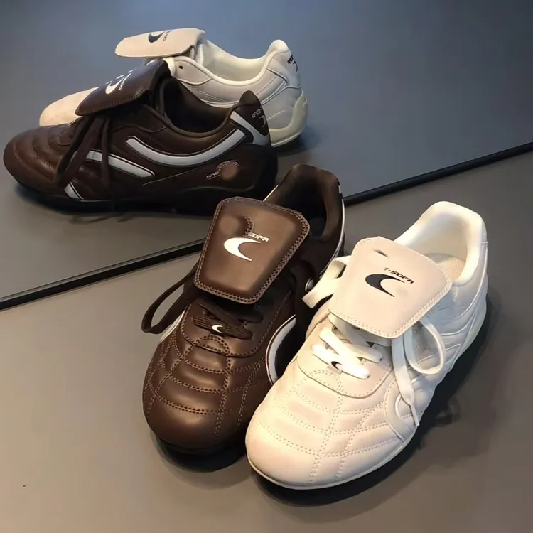 林秋楠同款猫与沙发轻便黑色赛车风格足球系带男女通用运动休闲鞋