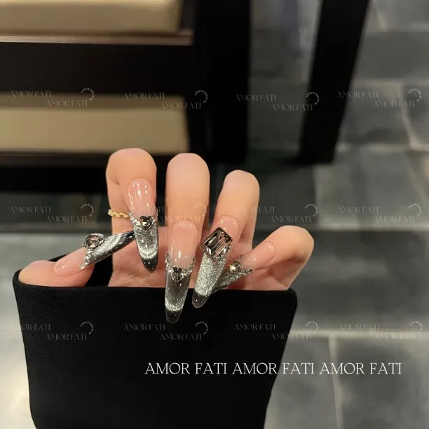 【暗夜冰沙】冷艳气质高级黑纯手工穿戴甲