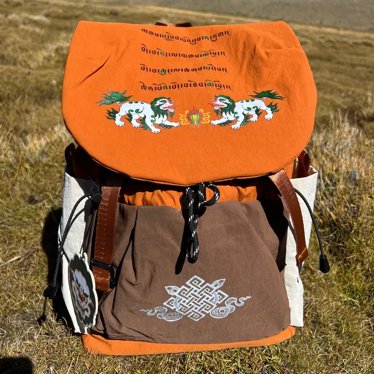 香雅热藏式文创双肩包超轻便男女通用民族风