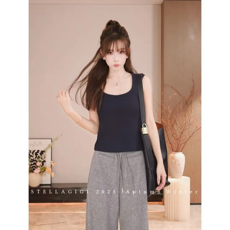 SG / 杨依姗 AW基础百搭 U领磨毛带胸垫背心T-20252212