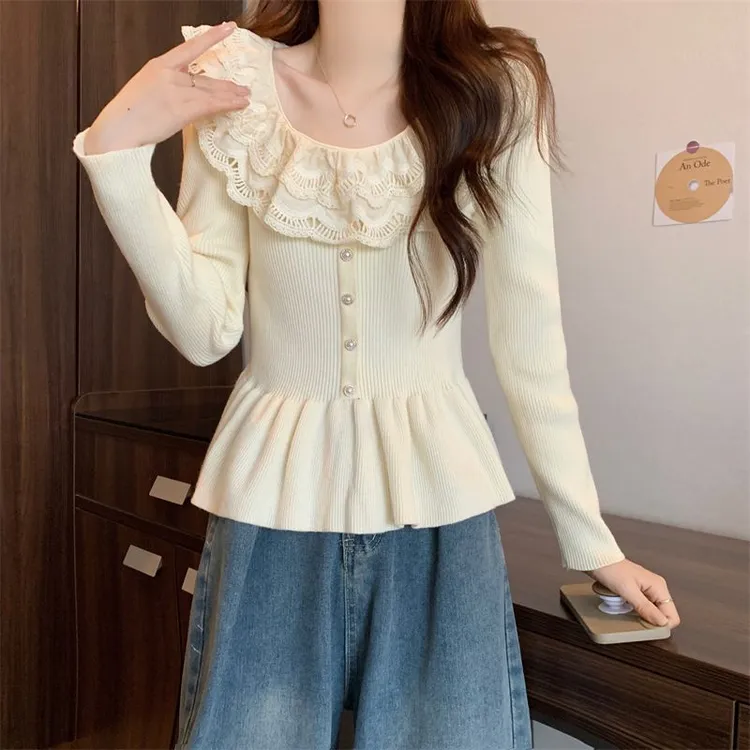 洋气甜美蕾丝拼接长袖针织衫女设计感荷叶边别致小衫修身短款上衣