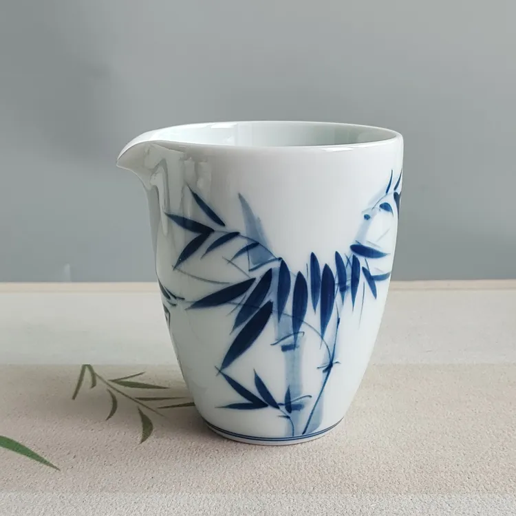 青瓷手绘公道杯陶瓷功夫茶具茶道配件大号倒茶器茶海分茶器