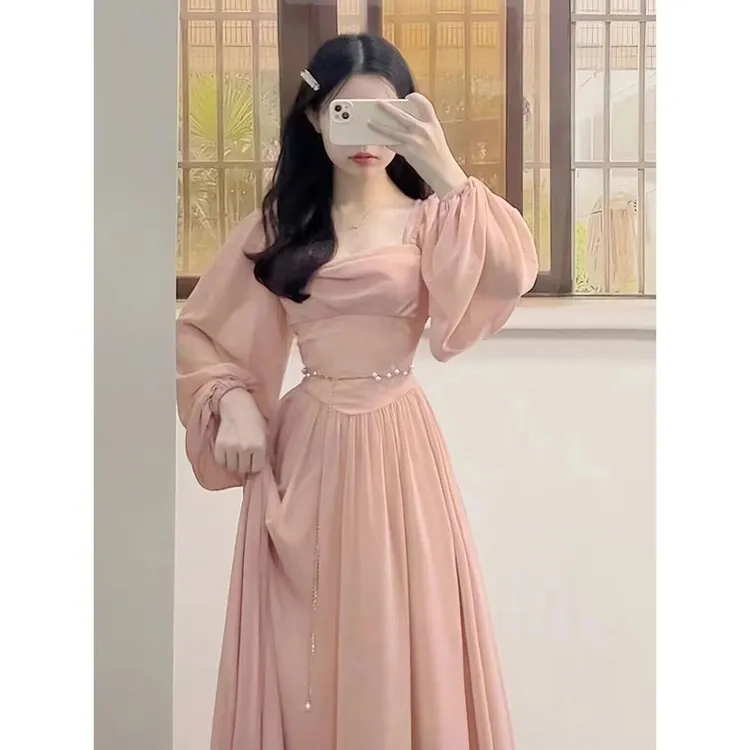 【现货】法式温柔长袖方领连衣裙2025春季新款女生韩系ins衣服