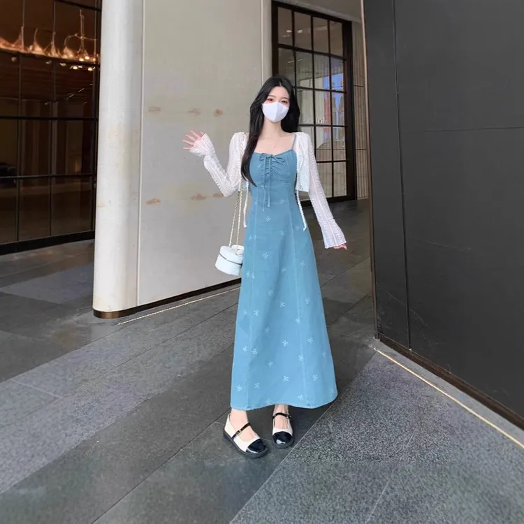 2025年春夏新款高腰显瘦甜美蝴蝶结牛仔连衣裙复古A字裙+蕾丝防晒