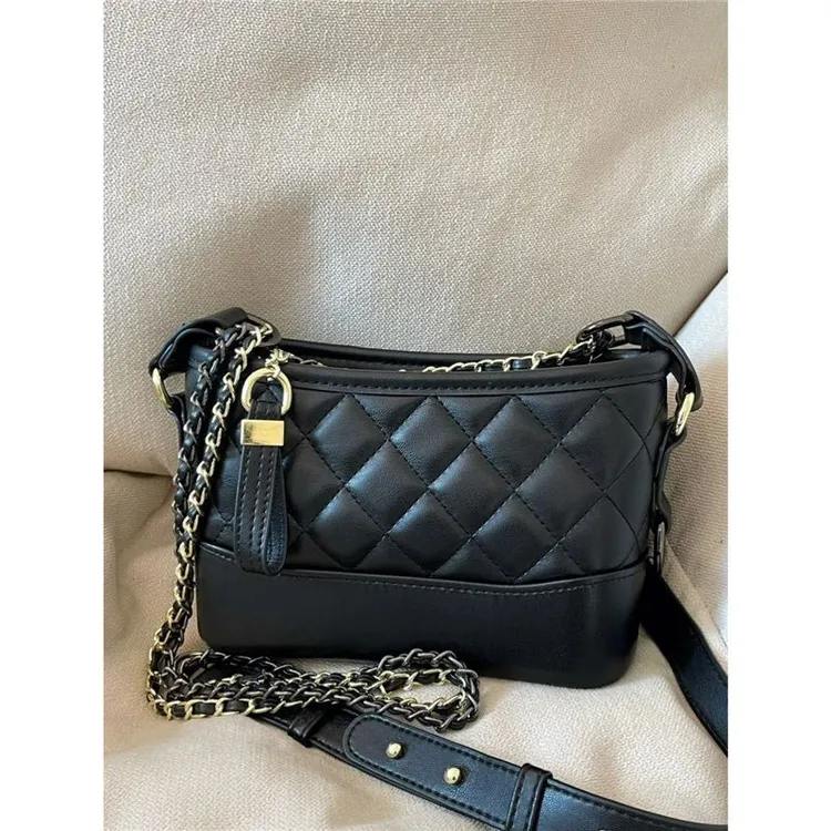 今年流行爆款链条单肩斜挎包包女2025新款春夏时尚百搭菱格流浪包