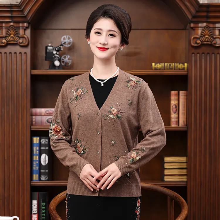 亿喜绣秋冬高端中年女装绣花毛衣妈妈装大码羊毛衫保暖开衫3308