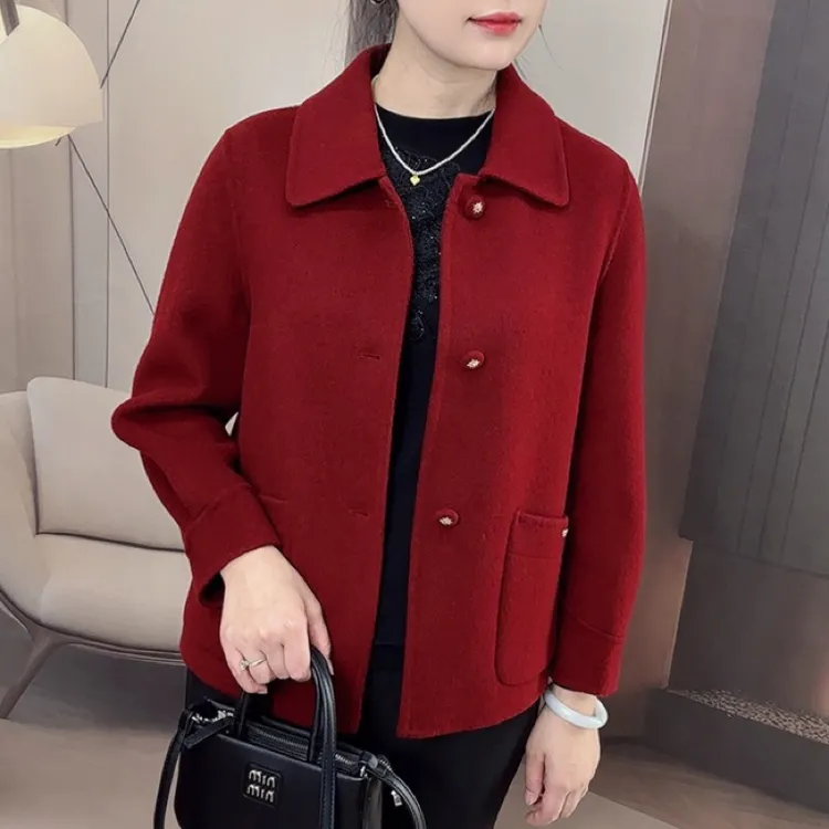 新款羊毛大衣 贴兜设计