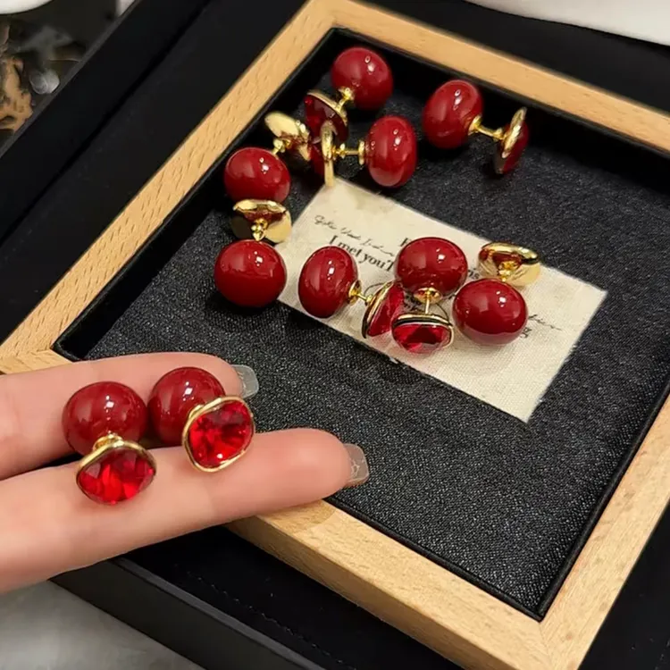 铜合金耳饰 安可拉红钻馒头珍珠两戴耳钉女气质简约百搭耳环耳饰
