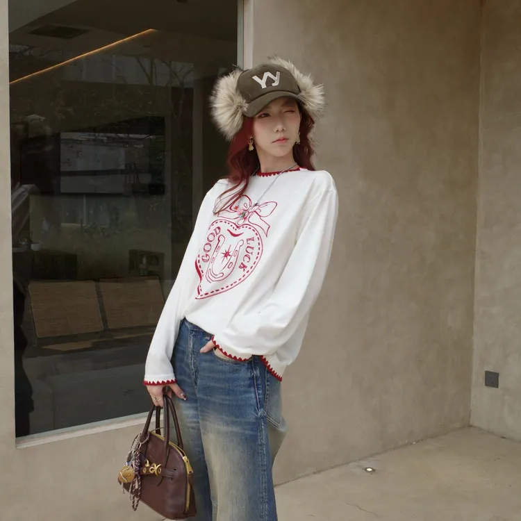 新年氛围感半透明刺绣长袖体恤 韩系松弛氛围感 慵懒圆领