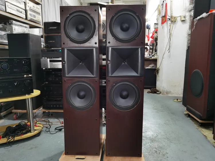 8新  美国JBL390音箱 8寸低音二手售出不退货运费到付