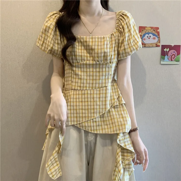 黄色格子方领正肩短袖衬衫女2025夏大码胖mm荷叶边下摆飘带娃娃衫