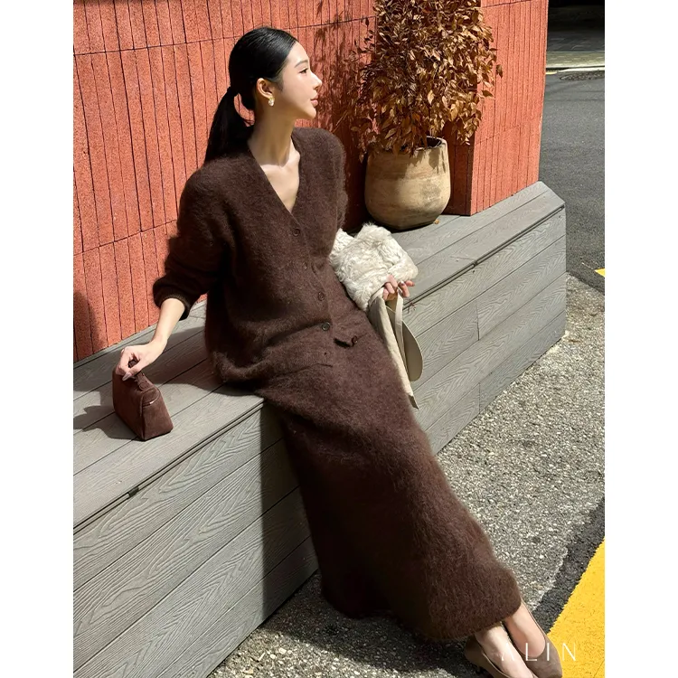 阿琳ALIN【梨雾】羊绒羊毛混纺开衫女冬V领慵懒风毛衣内搭AL5OZS14