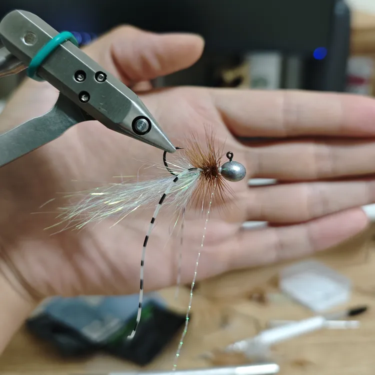 手工精绑根钓钩冰丝铅头钩青稍翘嘴小型路亚饵