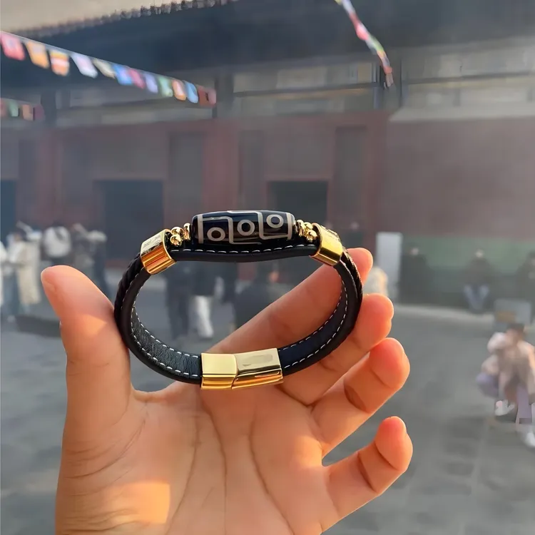 非金属皮质手链 2025新款北京九眼手串天珠手串法物情侣大漆手串