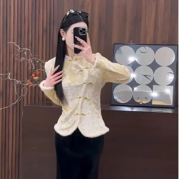 8316 G 秋冬女士植绒国风小衫 三楼