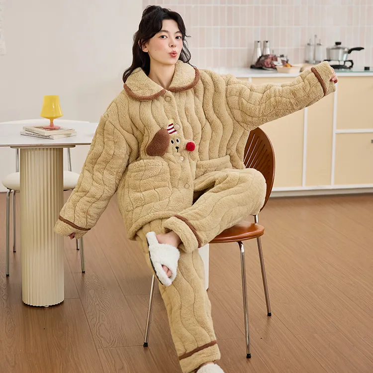 三层夹棉睡衣女士2025新款秋冬季珊瑚绒加绒加厚保暖家居服可外穿