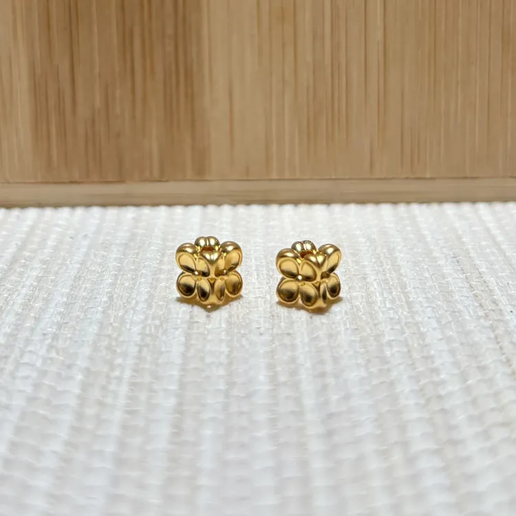 足金四叶花隔花配件
