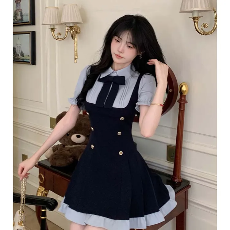 2025夏季甜美减龄学院风假两件泡泡袖背带收腰显瘦连衣裙D2772