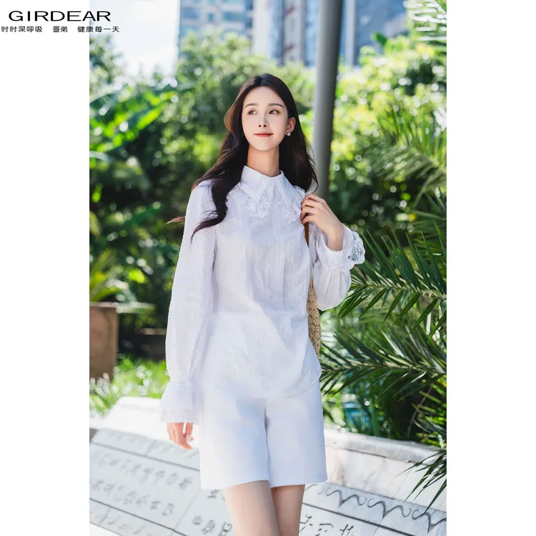 GIRDEAR/哥弟春夏新款设计感宫廷风时尚蕾丝花边长袖衬衫女130068
