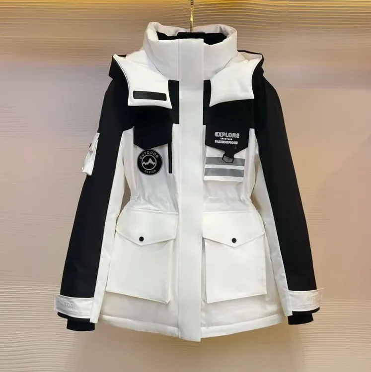 2025年新款白鸭绒五防面料冲锋衣滑雪服羽绒服三和一 V1029
