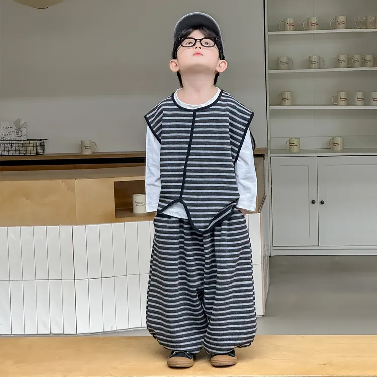 森系秋款童装男童春秋款条纹T韩版休闲马甲背心日系宽松三件套装