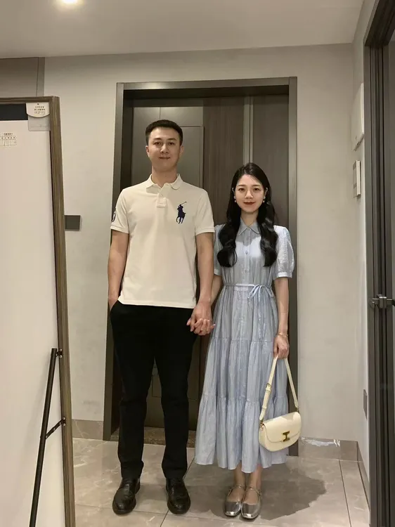 2025夏季新款法式气质蓝色衬衫连衣裙时尚甜美感高级感短袖收腰