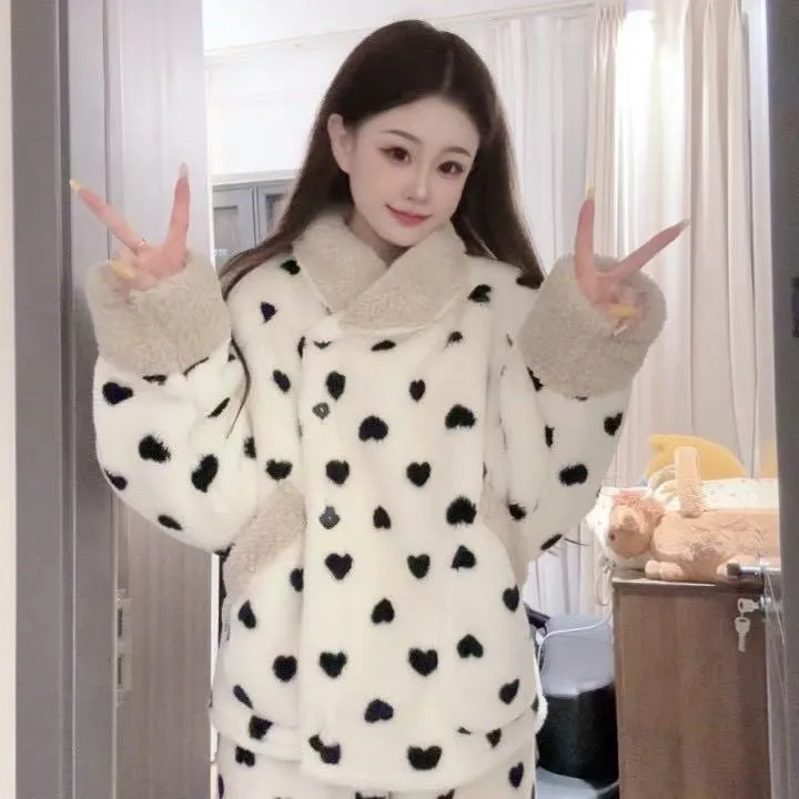 法兰绒睡衣女款2025新款加厚冬季爱心珊瑚绒保暖家居服可外穿套装