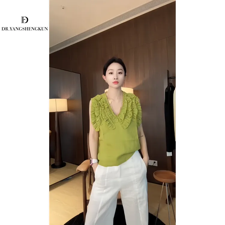 DR杨圣坤2025夏季V领拼木耳边花朵百搭宽松苎麻无袖上衣SW254917