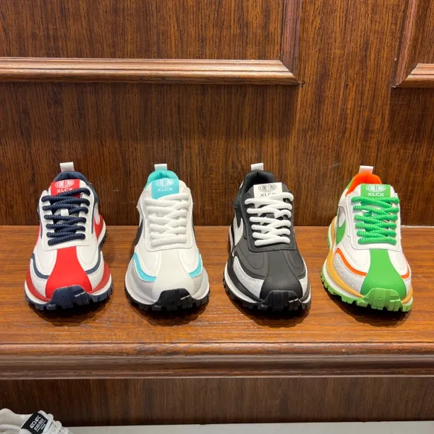 2025春季新款皮布拼接低帮休闲运动舒适百搭透气男款潮鞋