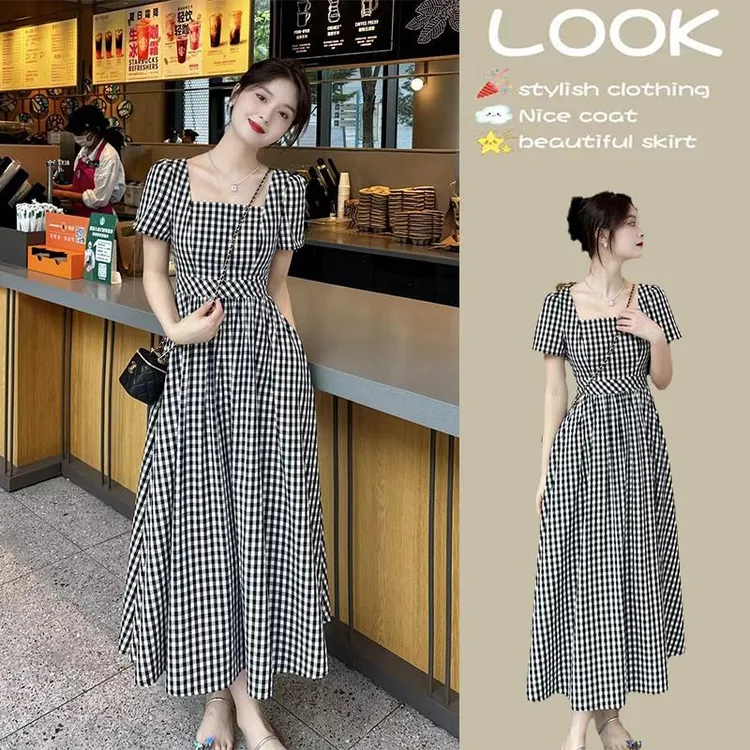2024夏季新款格子裙子女装黑色连衣裙收腰时尚赫本风气质方领长裙